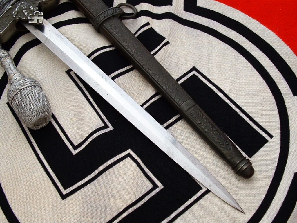 2nd Model Luftwaffe Officer's Dagger by Eickhorn - D1096 - 8