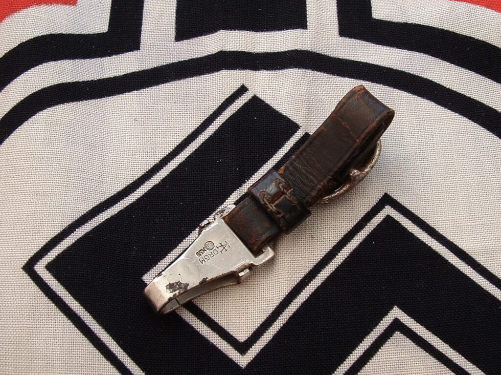 SS Dagger Hanger - A699 - 2