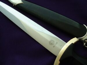 Exclamation Blade SS Dagger by Klittermann & Moog - D1105 - 13