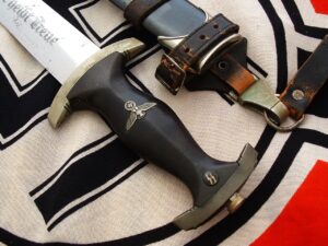 Early M33 SS Dagger by 12034 - D1107 - 13