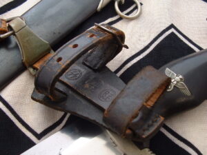 Early M33 SS Dagger by 12034 - D1107 - 7