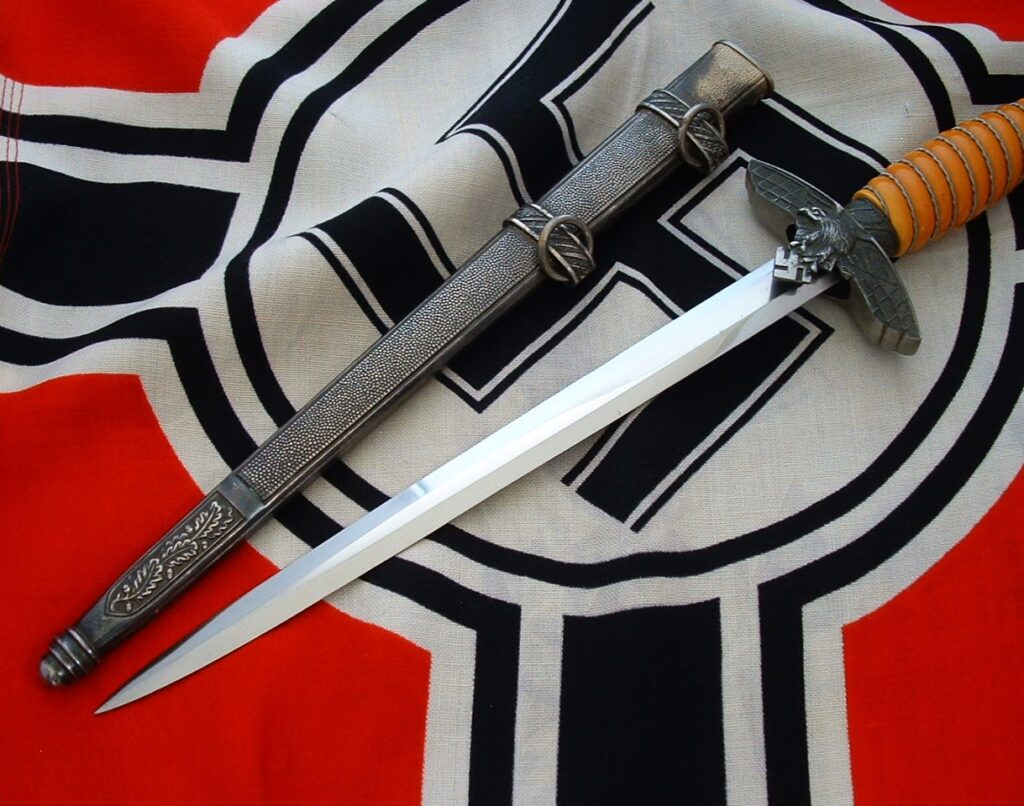2nd Model Luftwaffe Officer's Dagger by Eickhorn - D1111 - 2