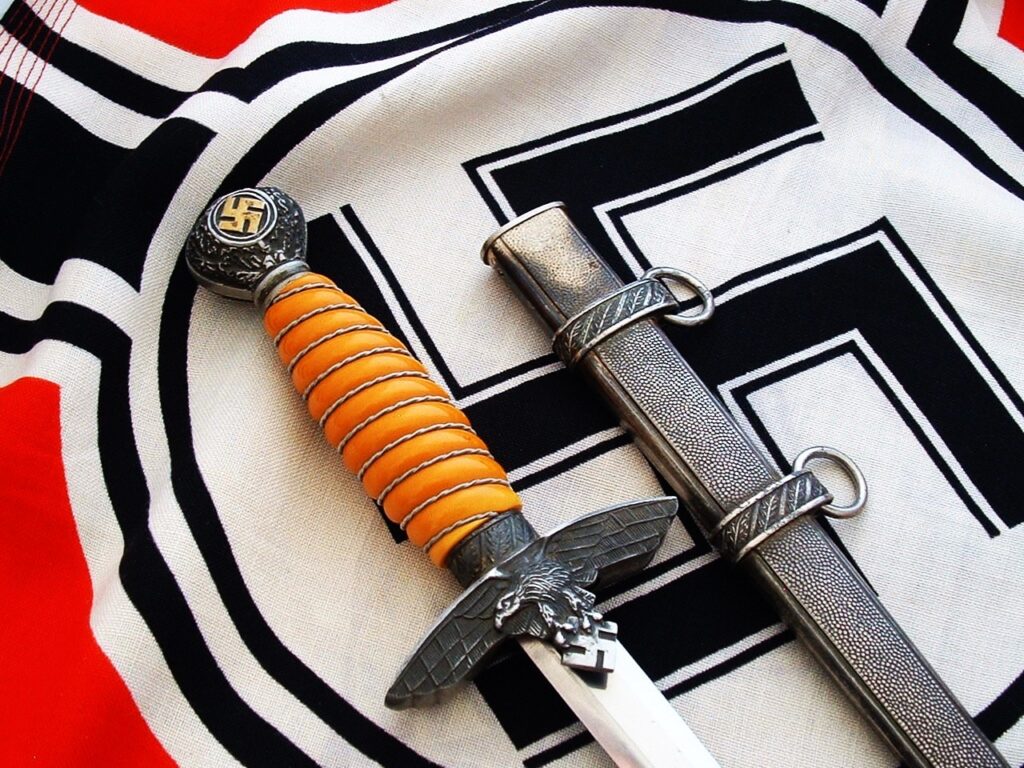 2nd Model Luftwaffe Officer's Dagger by Eickhorn - D1111 - 4