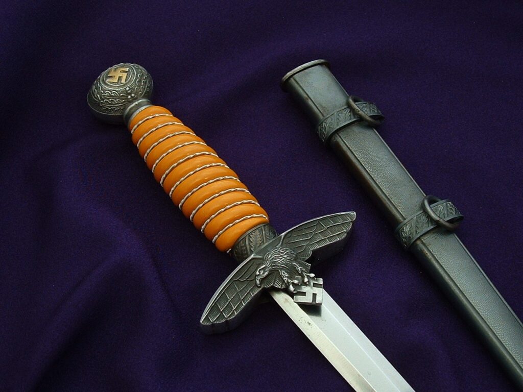 6 - 2nd Model Luftwaffe Officer's Dagger by Eickhorn - D1121