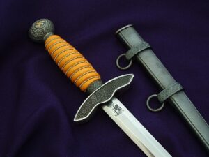 7 - 2nd Model Luftwaffe Officer's Dagger by Eickhorn - D1121