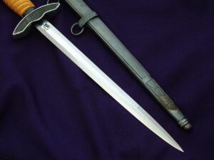 9 - 2nd Model Luftwaffe Officer's Dagger by Eickhorn - D1121