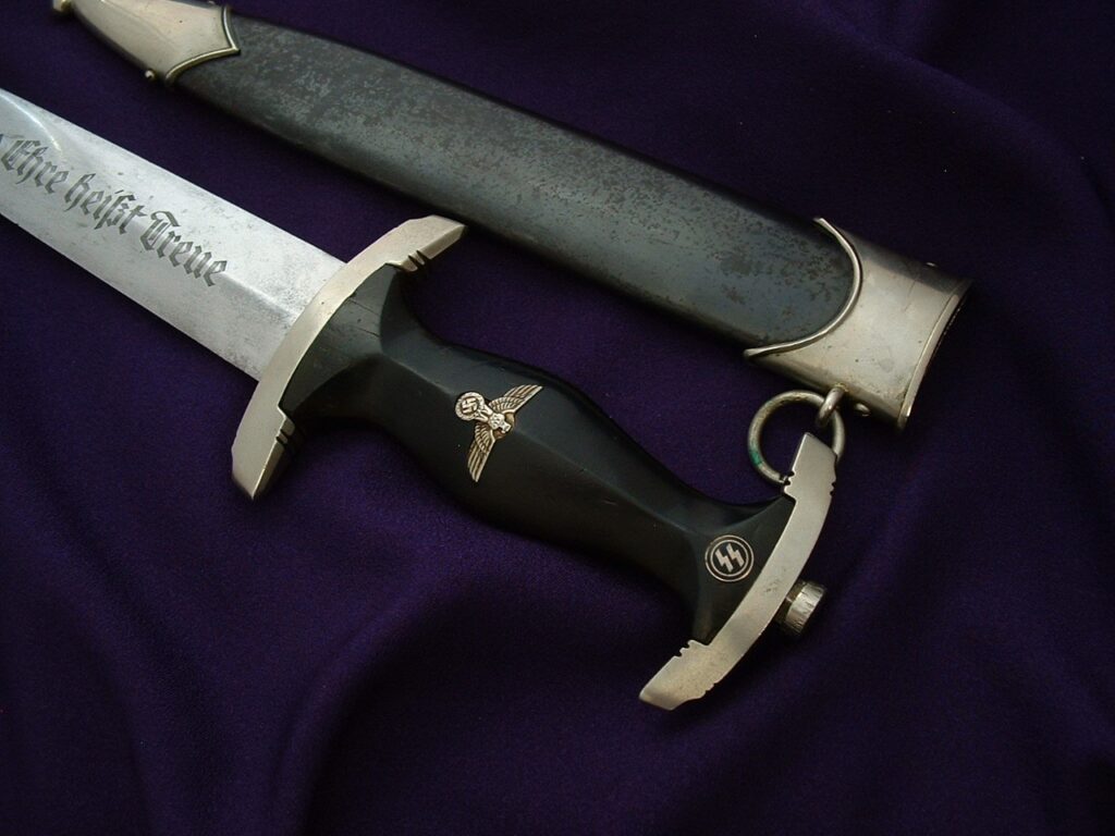 Early M33 SS Dagger by Pack – D1123 – Meda Militaria