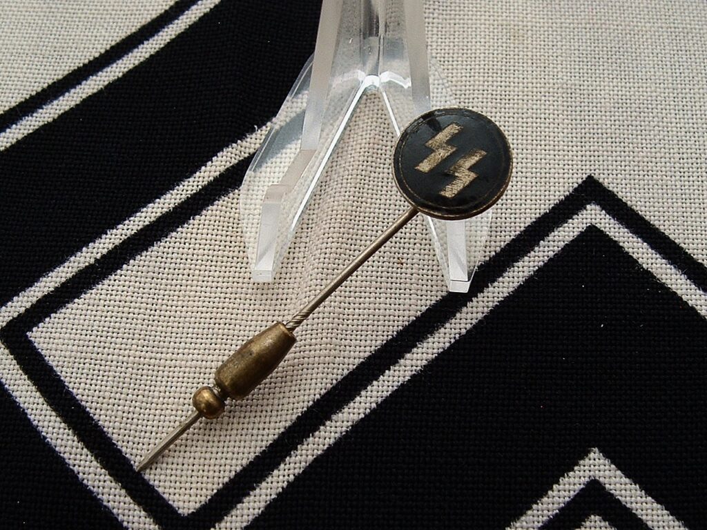 SS Stick Pin by Hoffstatter – MR525 – Meda Militaria