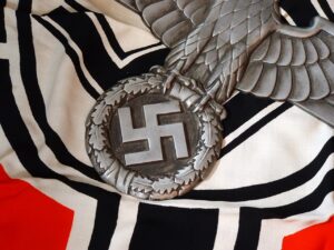 8 - Desirable Railroad Eagle by Henschel-Werke - G252