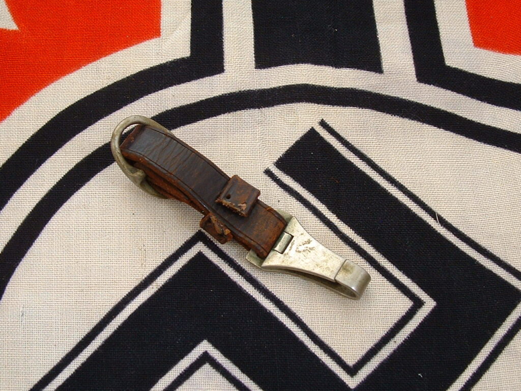 2 - Early Snout Nose SA Dagger Hanger - A731