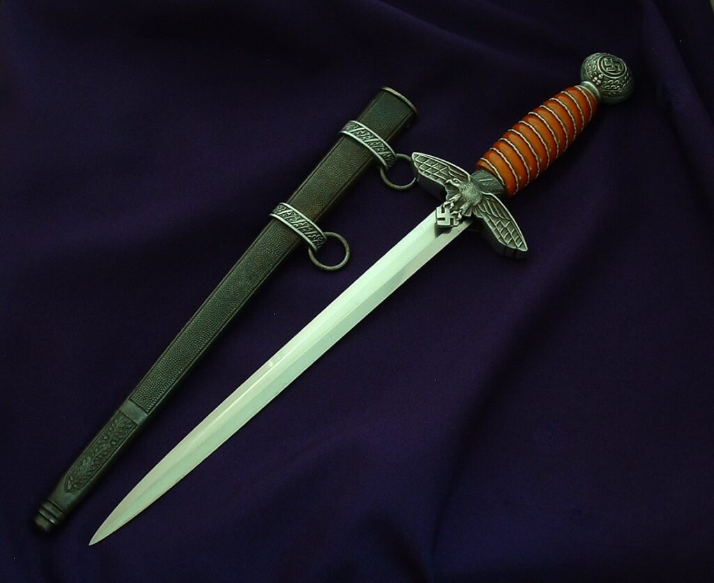 1 - 2nd Model Luftwaffe Officer's Dagger by WKC - D1141