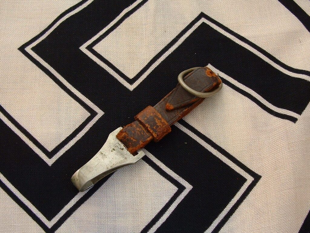 1 - Early SA Dagger Hanger - A734