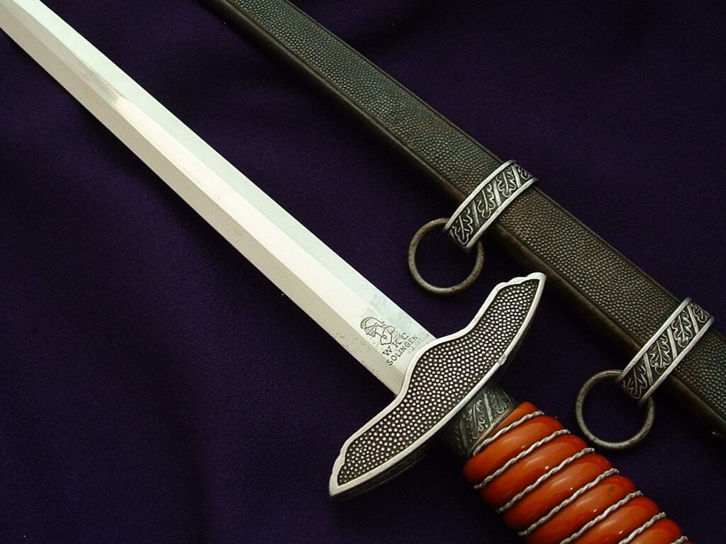 12 - 2nd Model Luftwaffe Officer's Dagger by WKC - D1141