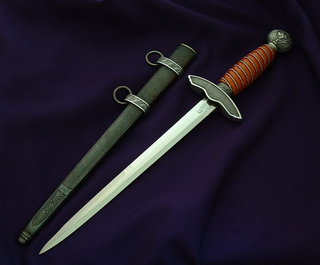 2 - 2nd Model Luftwaffe Officer's Dagger by WKC - D1141