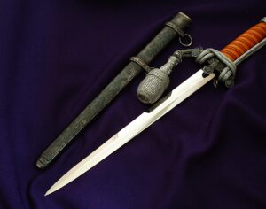 2 - Early Heer Dagger by Krebs - D1148