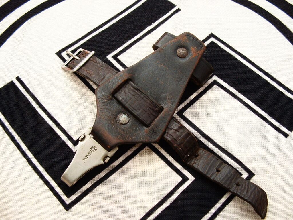 2 - Vertical SS Dagger Hanger - A750