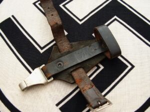 3 - Vertical SS Dagger Hanger - A750