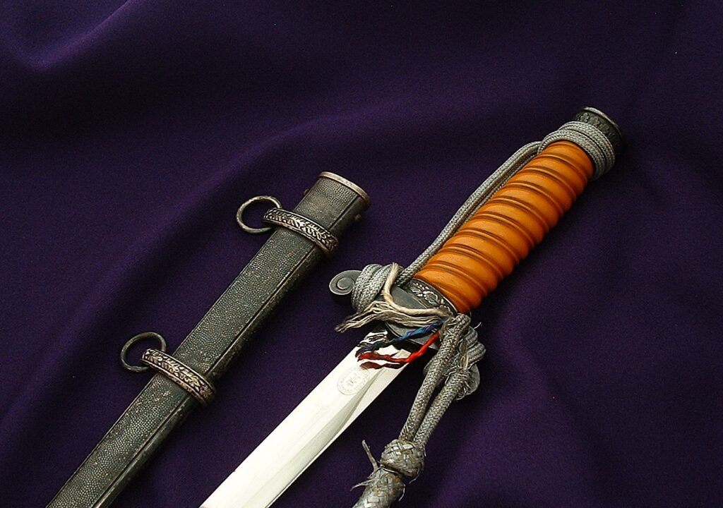 4 - Early Heer Dagger by Krebs - D1148