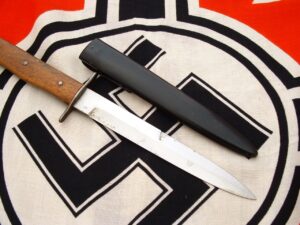 6 - Wehrmacht Fighting Knife- D1150