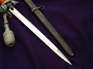 8 - Early Heer Dagger by Krebs - D1148