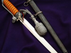 9 - Early Heer Dagger by Krebs - D1148