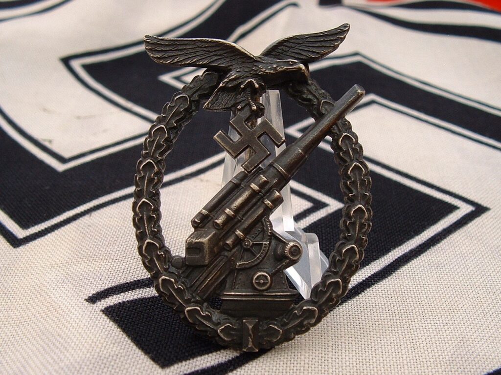 1 - Luftwaffe Flak Badge by Juncker - M529
