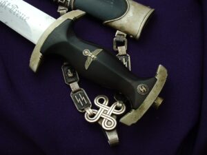 12 - Early M36 SS Chain Dagger - D1156