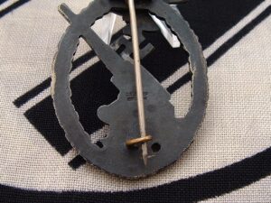3 - Luftwaffe Flak Badge by Juncker - M529