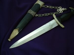 4 - Early M36 SS Chain Dagger - D1156