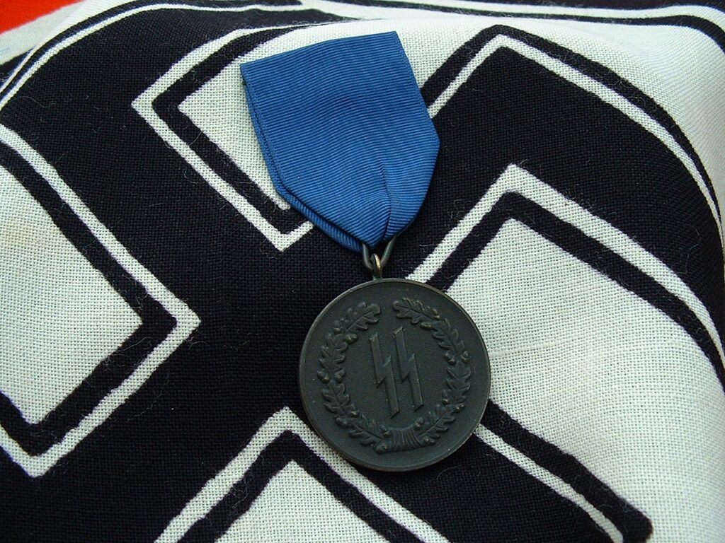 1 - SS 4 Year Long Service Award - M530