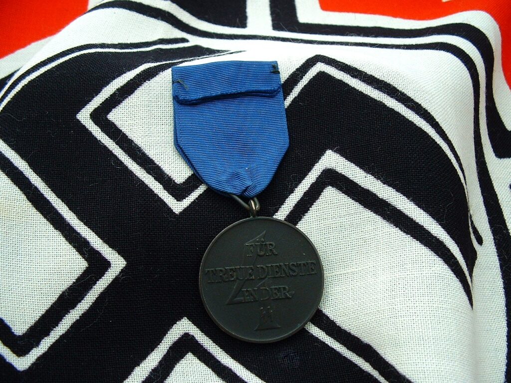 2 - SS 4 Year Long Service Award - M530