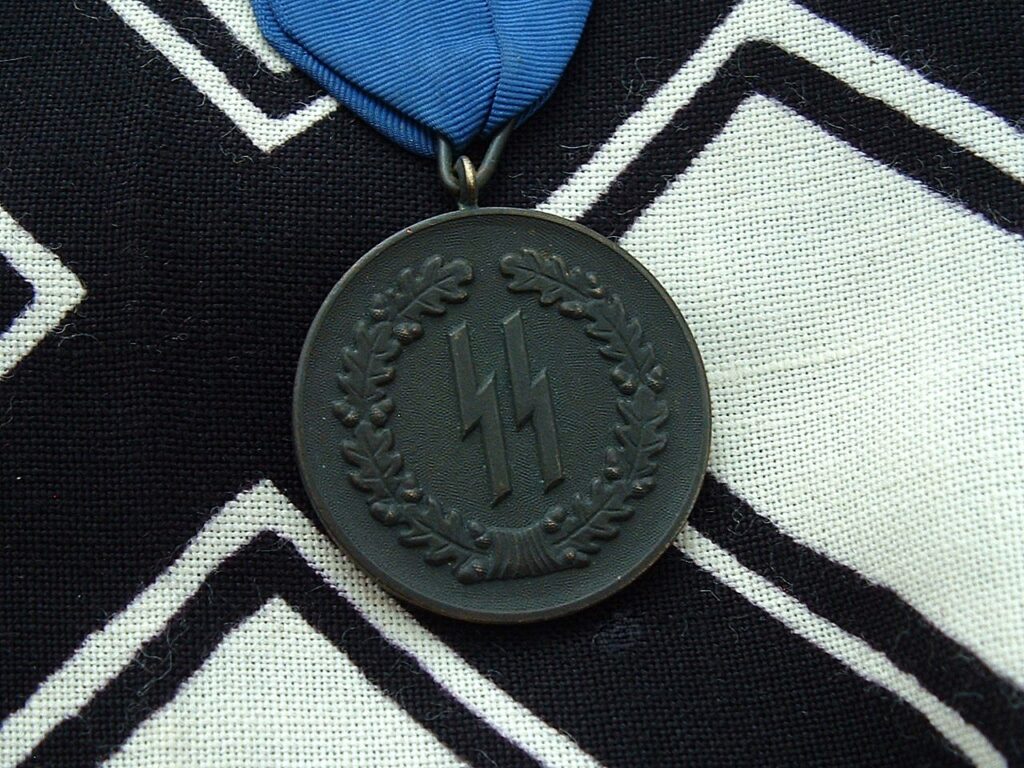 3 - SS 4 Year Long Service Award - M530