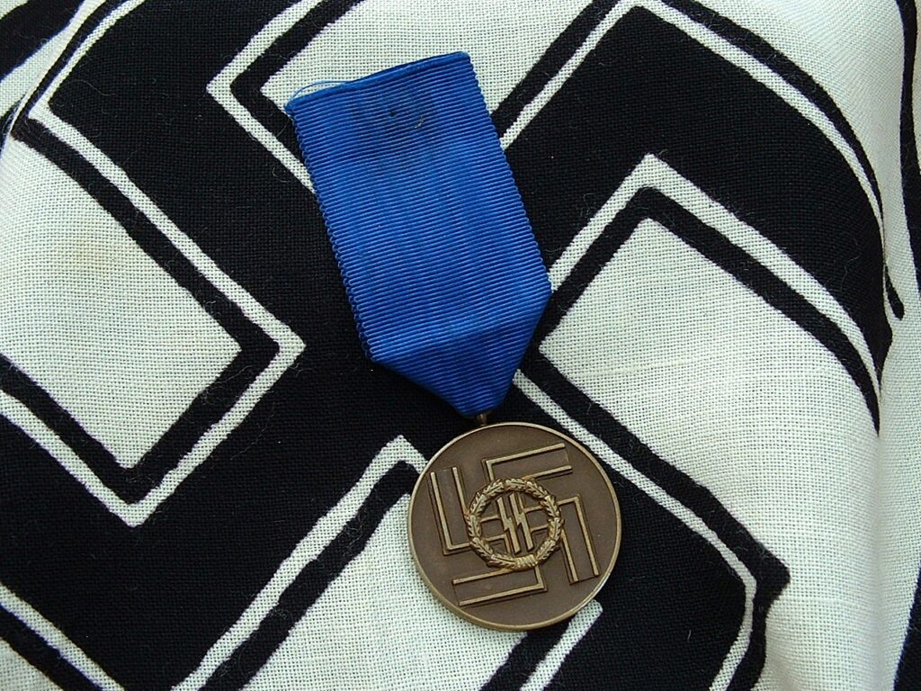 5 - SS 4 Year Long Service Award - M530