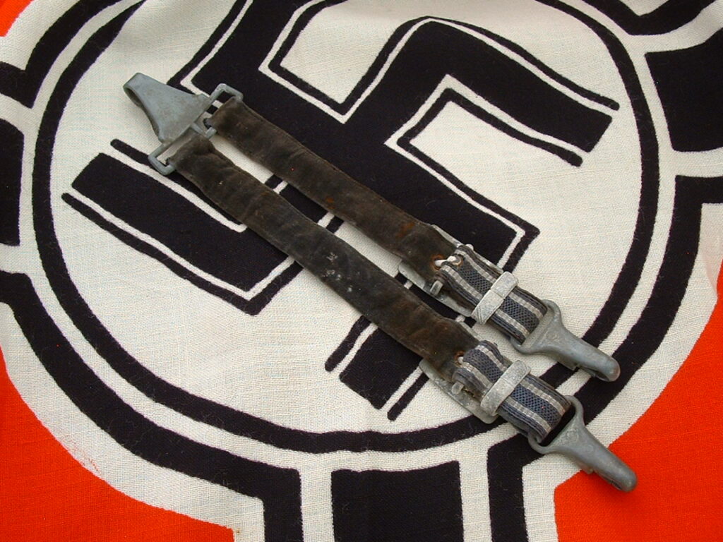 2 - Luft Hangers - A775