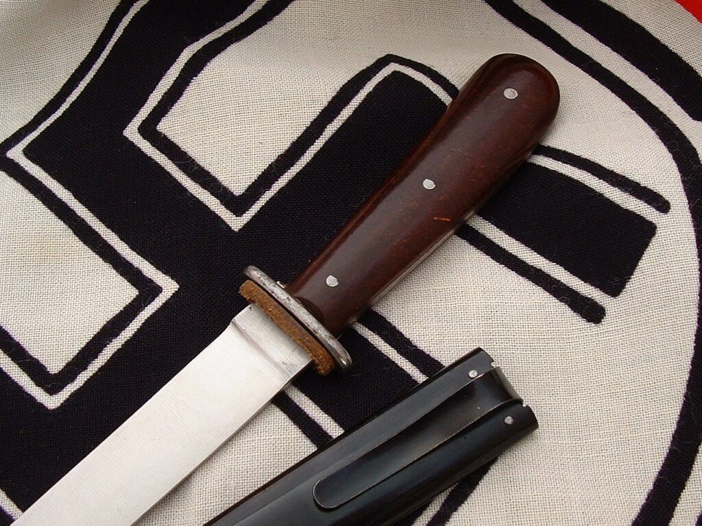 4 - WWII Wehrmacht Fighting Knife by Puma - D1180