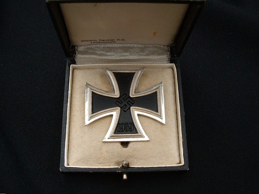 5 - Iron Cross 1st Class by Deumer - M535