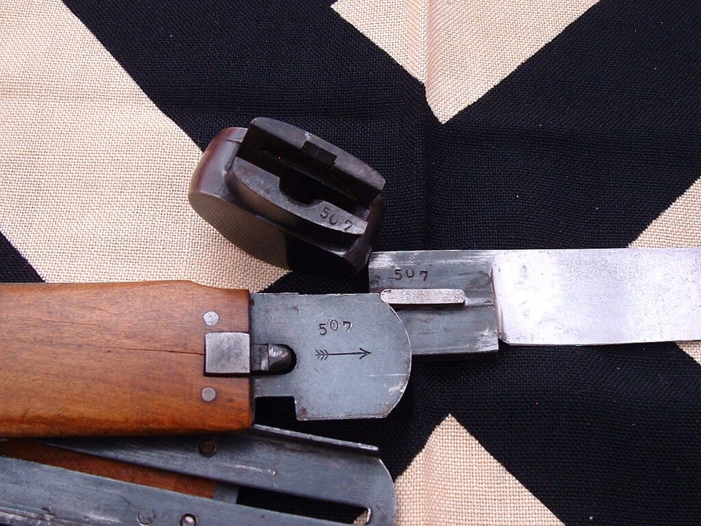 6 - Early FJ Takedown Knife by Weyersberg - D1163