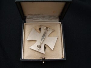 6 - Iron Cross 1st Class by Deumer - M535