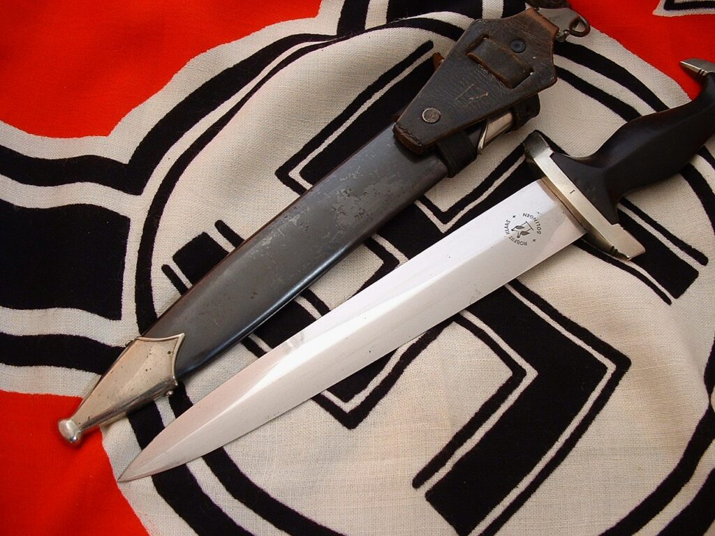 4 - M33 SS Dagger by Klaas - D1201