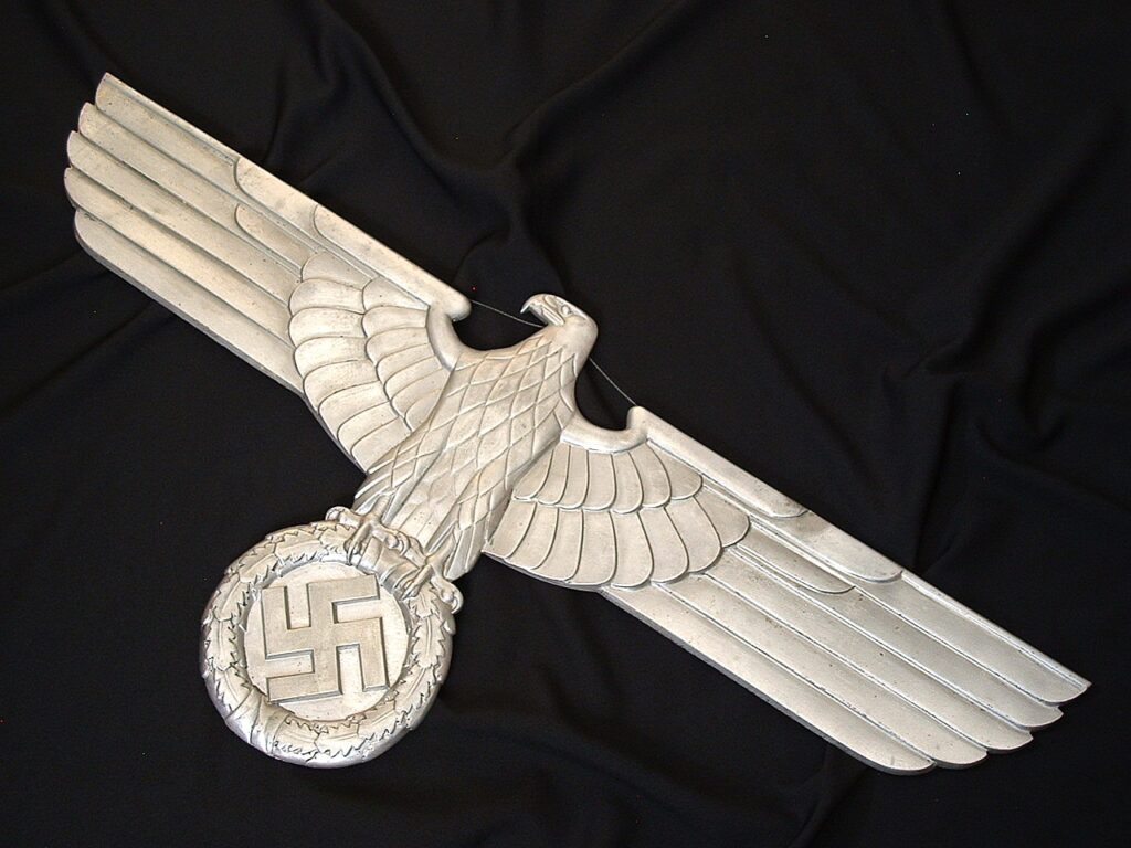 6 - 35 3rd Reich Railroad Eagle - G266