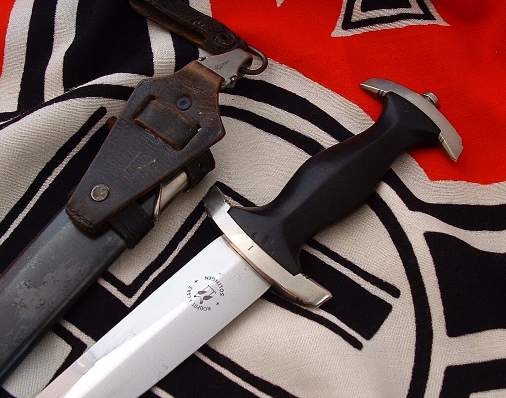 6 - M33 SS Dagger by Klaas - D1201
