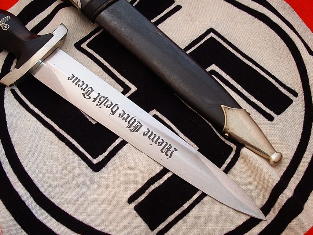 9 - M33 SS Dagger by Klaas - D1201