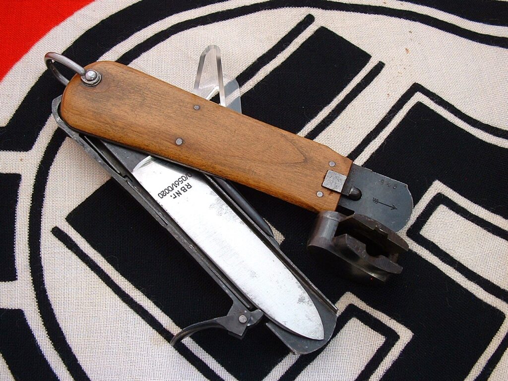 11 - Minty Type II Gravity Knife by Weyersberg - D1202