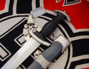 6 - Early M36 SS Chain Dagger Type C - D1203
