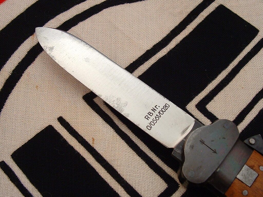 7 - Minty Type II Gravity Knife by Weyersberg - D1202
