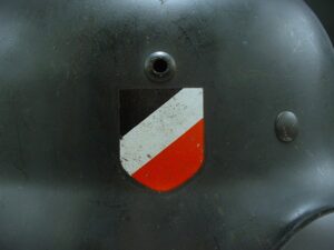 8 - Model 35 Double Decal Luft by Quist - H227