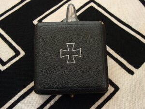 2 - Iron Cross 1st Class by Deumer - M550