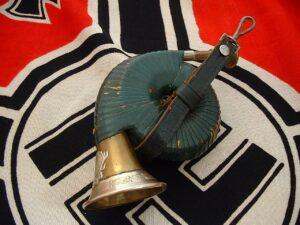 3 - Extremely Nice Hunting Association Horn - G271