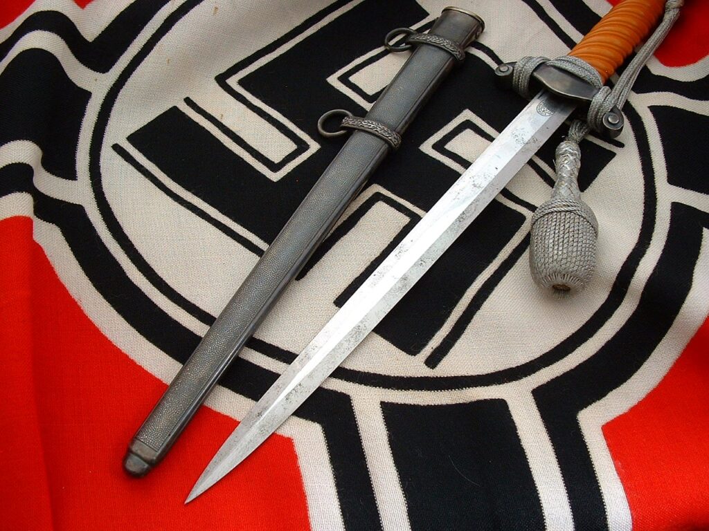 5 - Early Heer Officer's Dagger by Eickhorn - D1205