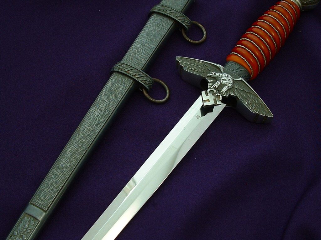 3 - Minty 2nd Model Luftwaffe Officer's Dagger by Eickhorn - D1206